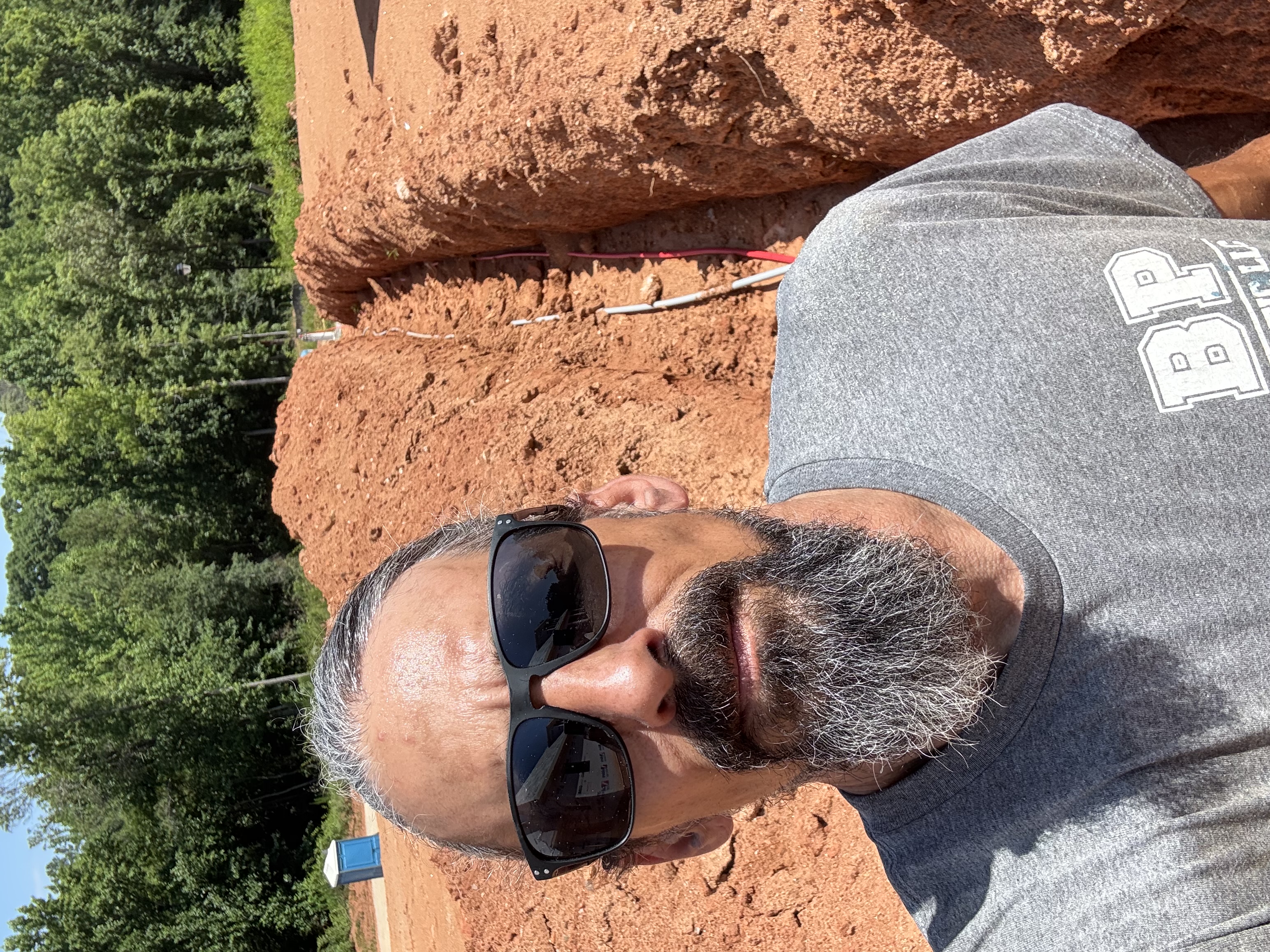 90 in Georgia right now and rising. In a hole with no breeze at all. I’m dying literally to win a prize. Thank you guys for making it better by being there to keep me entertained. Love you all wiggle wiggle pop pop.