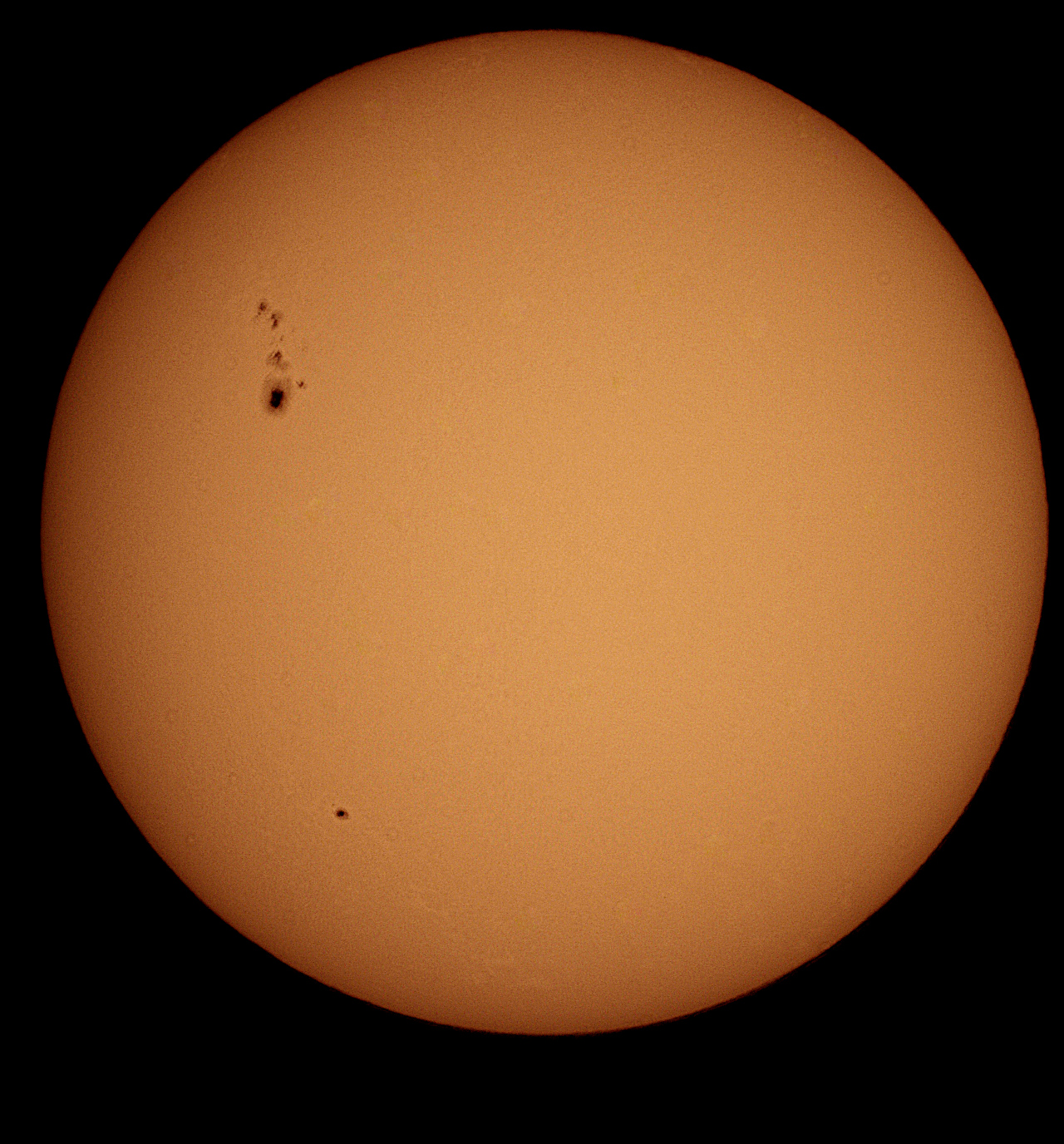 View of the Sun a few minutes ago (02-22-2024 around 1pm) taken from my Youtube Live Stream @smassky